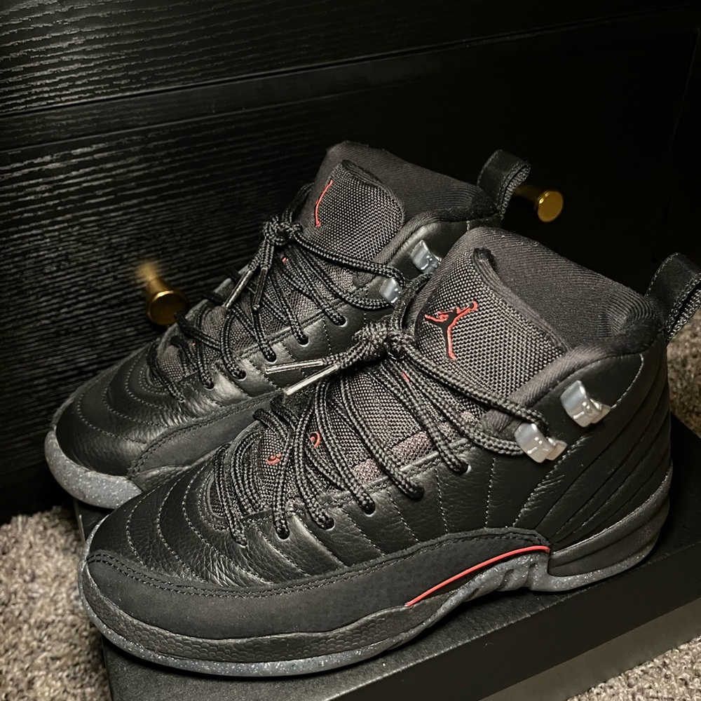 Air Jordan 12 Utility - Size 4M